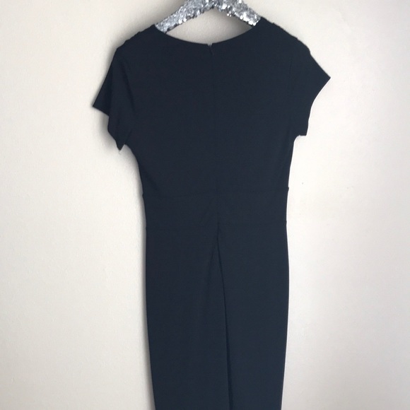 Black dress - Picture 4 of 6